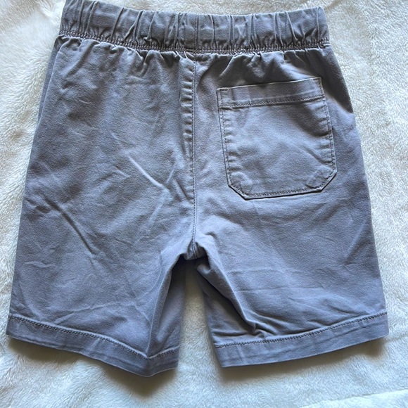 Old Navy Boy’s shorts - Picture 2 of 2